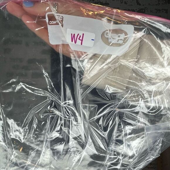 Levis | women dark wash 505 straight denim jeans - Picture 3 of 9